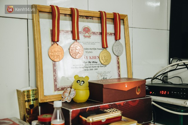 Những tấm huy chương vàng, bạc chỉ mới là khởi đầu sự nghiệp của Hồng. Nhưng tất cả chấm dứt sau tai nạn.