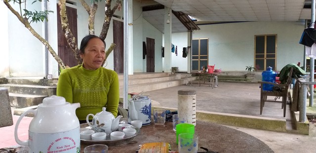 
Bà Phạm Thị Dung bức xúc vì chưa được đền bù.
