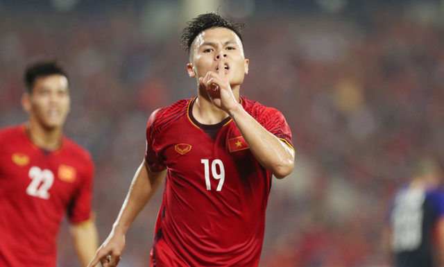 
Quang Hải mừng bàn thắng vào lưới Philippines ở trận bán kết lượt về AFF Cup 2018. Ảnh:&nbsp;Đức Đồng.
