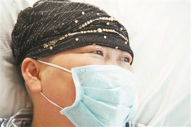 Cô Wang Ling được anh trai hiến tủy.