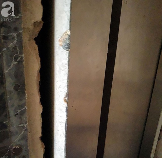 
Tuy gặp sự cố nhưng lực lượng quản l&yacute; t&ograve;a nh&agrave; kh&ocirc;ng hề đặt biển b&aacute;o trước thang m&aacute;y.
