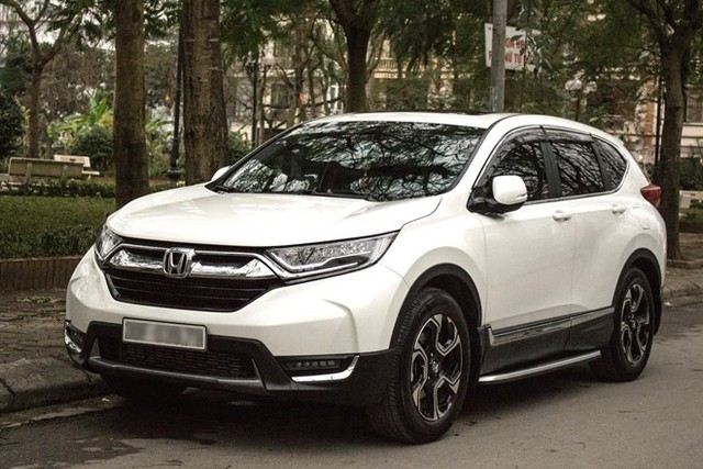 Honda CR-V 2018 được giảm gần 200 triệu đồng.