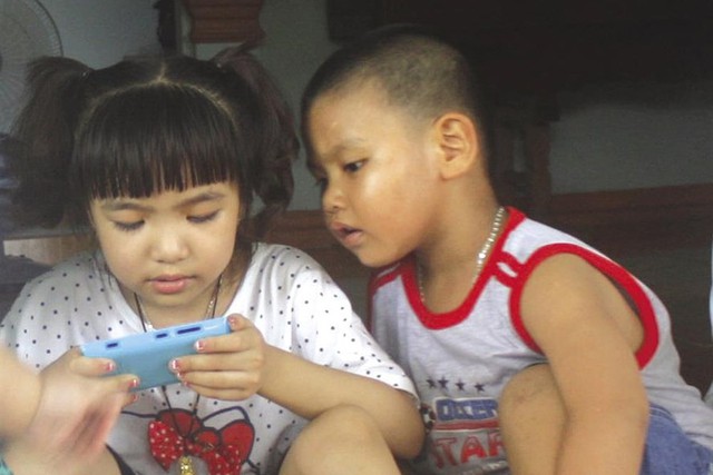 
Lạm dụng điện thoại thông minh làm giảm khả năng tập trung.
