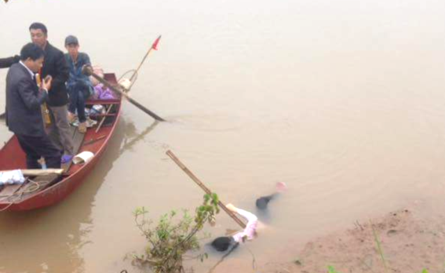 Khu vực sông Thái Bình chảy qua xã Lý Học, nơi phát hiện thi thể nữ sinh L. Ảnh: Bạn đọc cung cấp