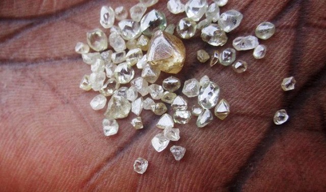 Mỏ kim cương tại châu Phi