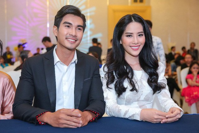 Trịnh Xuân Nhản và Nam Em ở họp báo ra mắt phim Lô tô.