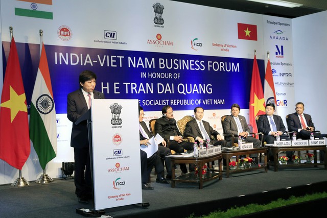
Lãnh đạo Việt Nam và Ấn Độ chứng kiến nghi thức đánh trống Công bố đường bay thẳng Việt Nam – Ấn Độ.
