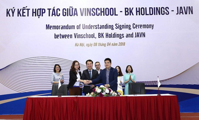 
Lễ ký kết hợp tác giữa Vinschool – BK Holdings – JA Việt Nam
