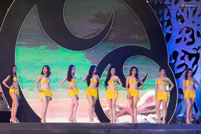 
Các thí sinh Hoa hậu Biển Việt Nam toàn cầu 2018 trong tổng duyệt Bán kết
