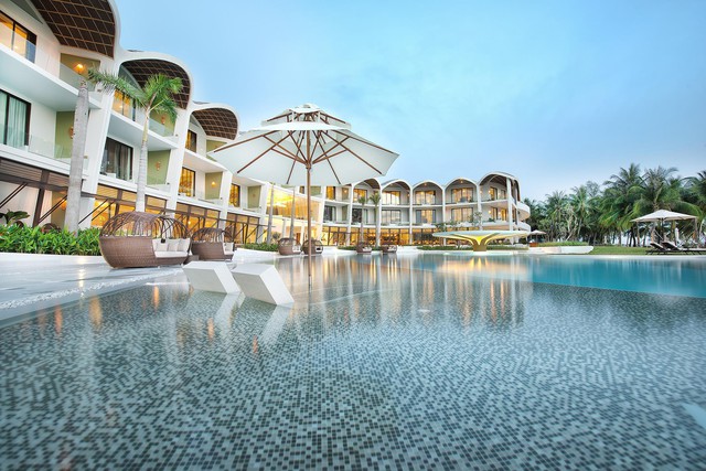 
The Shells Resort với lối kiến trúc hiện đại, trang nhã và sang trọng - Ảnh: Shellsresort.com
