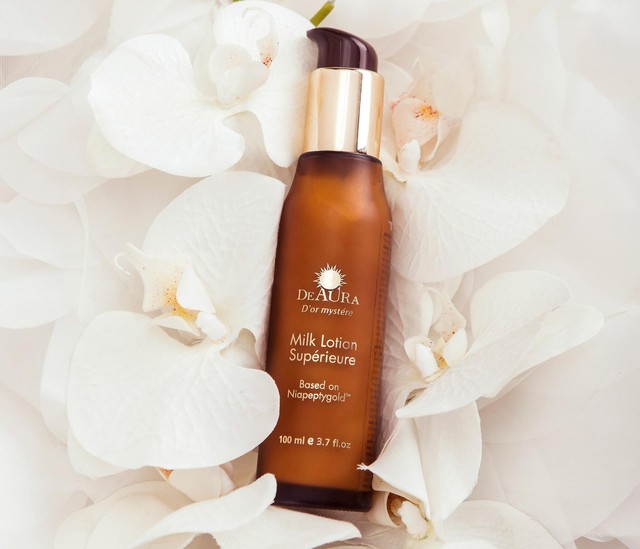 (DeAura Milk Lotion Superieure cho l&agrave;n da mượt m&agrave; như sữa)