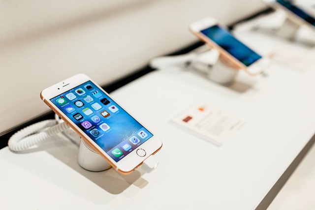 iPhone 6, 6S cũng có giá chỉ 4-5 triệu đồng.