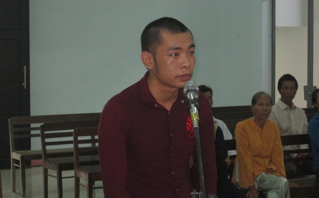 
Bị cáo Trương Hòa Thuận trước tòa.

