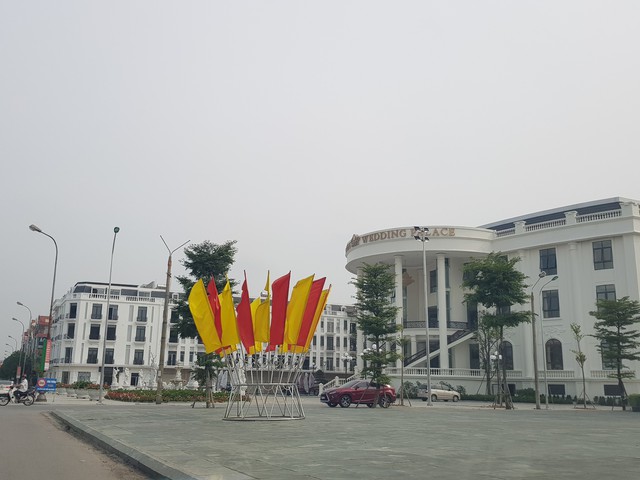 
Khu dự án shophouse của Công ty CP Đại Hoàng Sơn tại số 45 đường Hùng Vương, TP. Bắc Giang, tỉnh Bắc Giang.
