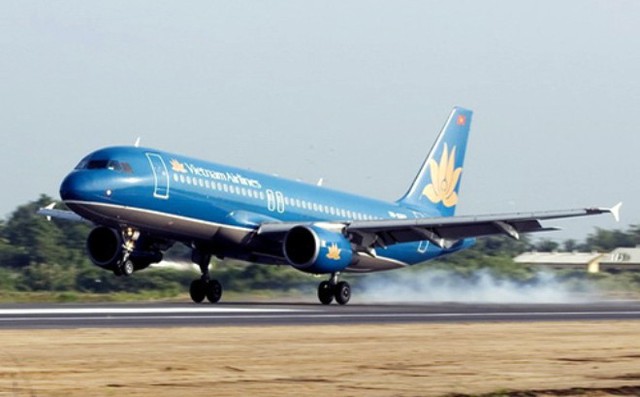 Vietnam Airlines tiếp tục kiểm tra và đánh giá hỏng hóc của máy bay (nếu có). Không có thiệt hại đối với hạ tầng và trang thiết bị của sân bay.