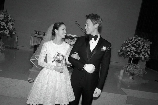 Kim Tae Hee kết hôn cùng Bi (Rain). Cặp đôi mới chào đón con gái đầu lòng.