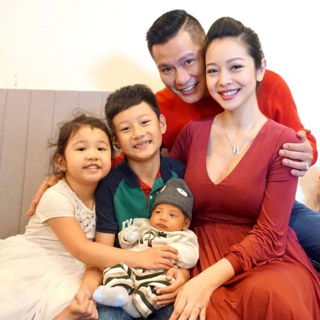 Gia đình hạnh phúc hiện tại của Jennifer Phạm.