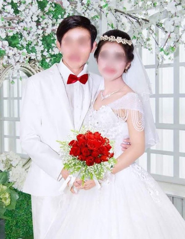 Hình “cưới” của chú rể và cô dâu nhí ở Sóc Trăng .