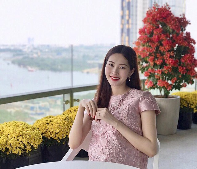 Trước ngày sinh, Hoa hậu Việt Nam 2012 có hình thể tròn trịa, gương đầy đặn trông thấy.