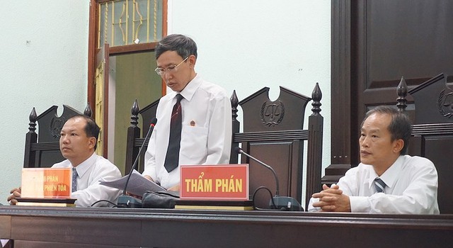 
HĐXX là 3 chánh án của TAND huyện đã tuyên 5 bị cáo trắng án. NGÂN NGA
