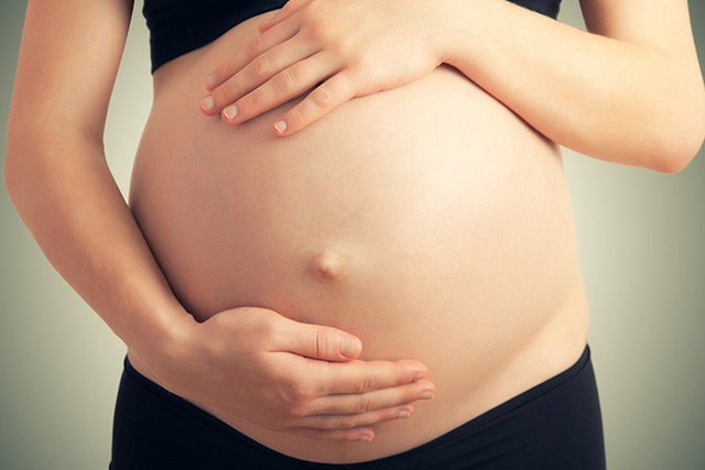 
Các mẹ bầu có thể bị mắc phải bệnh này do tình trạng tăng cân quá nhiều khi mang thai (Ảnh minh họa).

