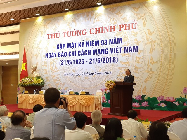 Thủ tướng Nguyễn Xuân Phúc phát biểu tại cuộc gặp mặt sáng 20/6.