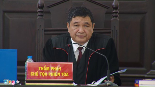
Chủ tọa Nguyễn Vinh Quang điều hành phiên tòa. Ảnh: P.D.
