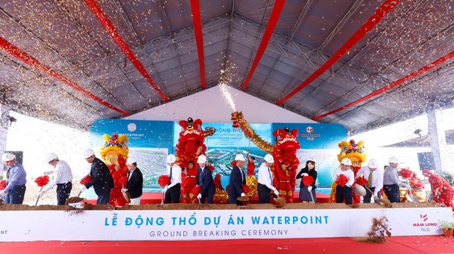 
Nam Long động thổ Khu đô thị Waterpoint 355 ha
