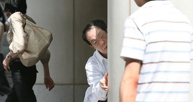 Issei Sagawa sống lang thang sau khi cha mẹ qua đời