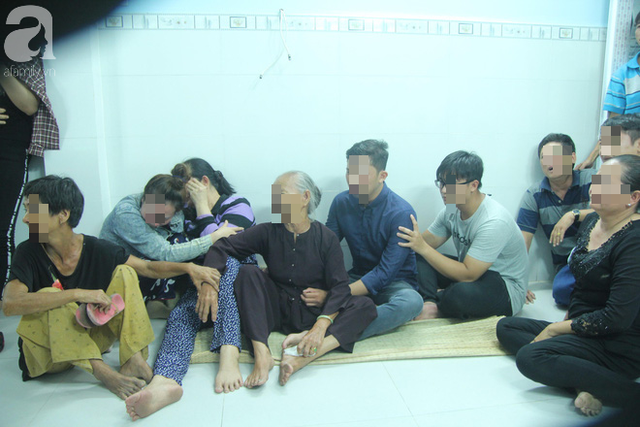 
Những người thân của chị N. có mặt tại nhà ông D.

