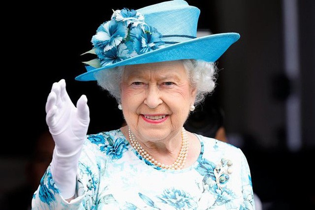 Nữ hoàng Anh ưu ái nàng dâu mới của Hoàng gia Anh.
