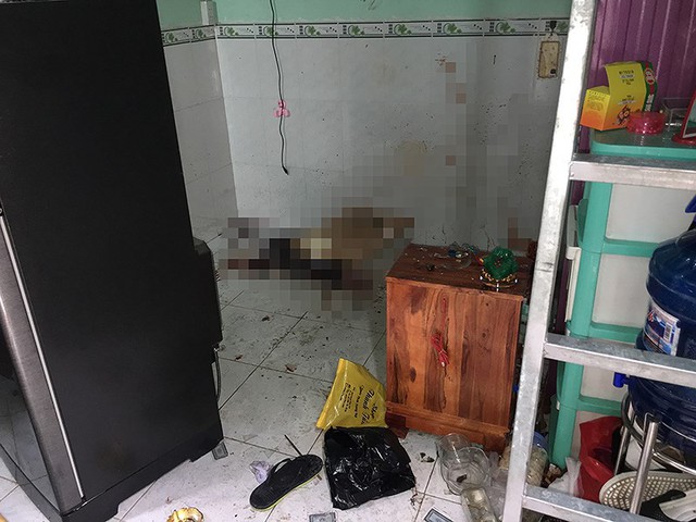 
Hiện trường vụ việc tại phòng trọ trong con hẻm trên đường Cống Lở (phường 15, quận Tân Bình) ảnh NT.
