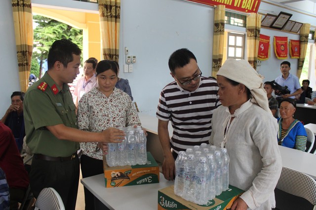 Tập đoàn Tân Hiệp Phát chia sẻ khó khăn cùng người dân và mong họ sớm vượt qua khó khăn trước mắt