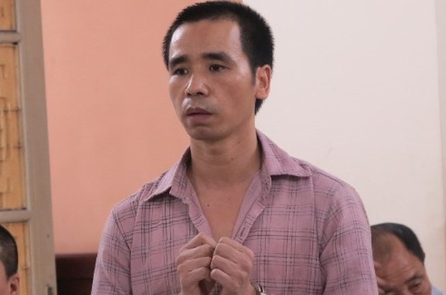 Bị cáo Nguyễn Như Hùng tại phiên tòa sơ thẩm. Ảnh: N.T.