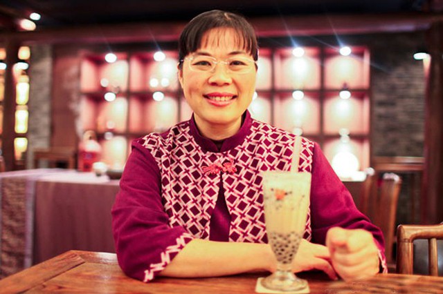 Bà Lin Hsiu Hui, người được coi là đã phát minh ra món trà sữa.