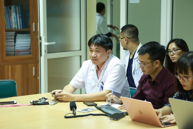 
TS.BS Lê Việt Khánh, Phó Trưởng khoa Phẫu thuật cấp cứu tiêu hoá (Bệnh viện Hữu nghị Việt Đức)
