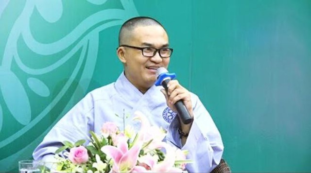 Đại Nghĩa ăn chay và theo đạo Phật. Anh cũng sống giản dị, không hào nhoáng.