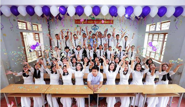 Lớp 12A1 THPT Đô Lương III có 100% học sinh đậu đại học.