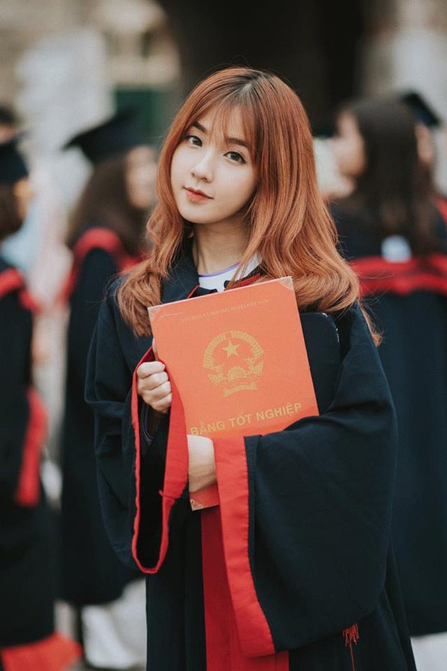 Hiện nay, Khánh Hà đang là sinh viên lớp Anh 7, khoa Tài chính Quốc tế K53, ĐH Ngoại thương Hà Nội.