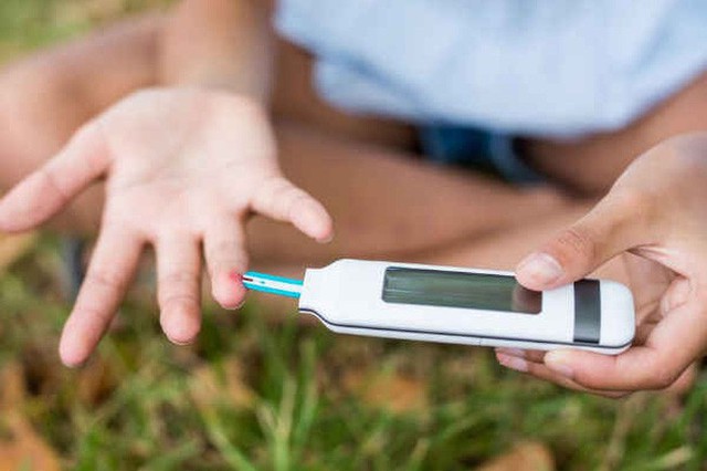 
Chuyên gia khoa nội tiết cho biết, bệnh nhân mắc bệnh tiểu đường type 2 ngày càng trẻ hóa, thậm chí trẻ nhỏ cũng có nguy cơ mắc bệnh.
