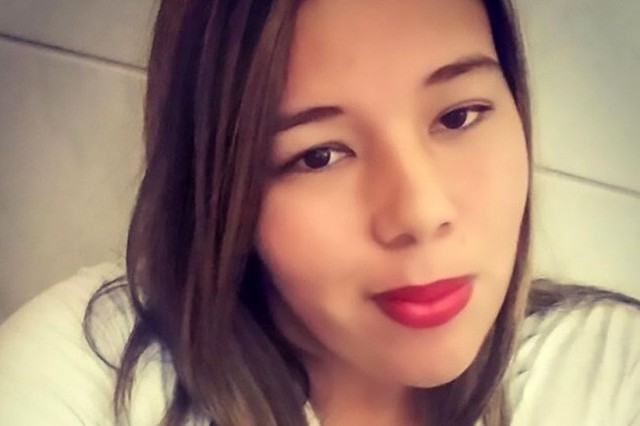 Atyla Arrua Barbosa bị s&aacute;t hại tr&ecirc;n b&atilde;i biển khi mang thai 3 th&aacute;ng.