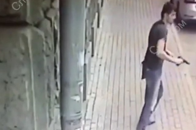 
H&igrave;nh ảnh của nghi phạm.
