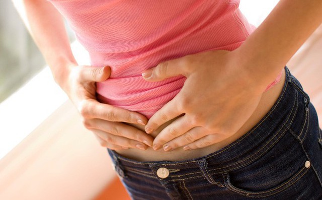 Bệnh thường có dấu hiệu đau bụng dưới rốn