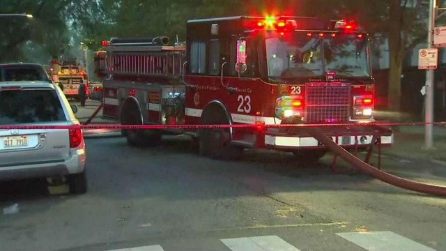 Một phụ nữ đã kịp thời gọi 911 và báo động cho hàng xóm về hỏa hoạn. Ảnh: nbcchicago.com