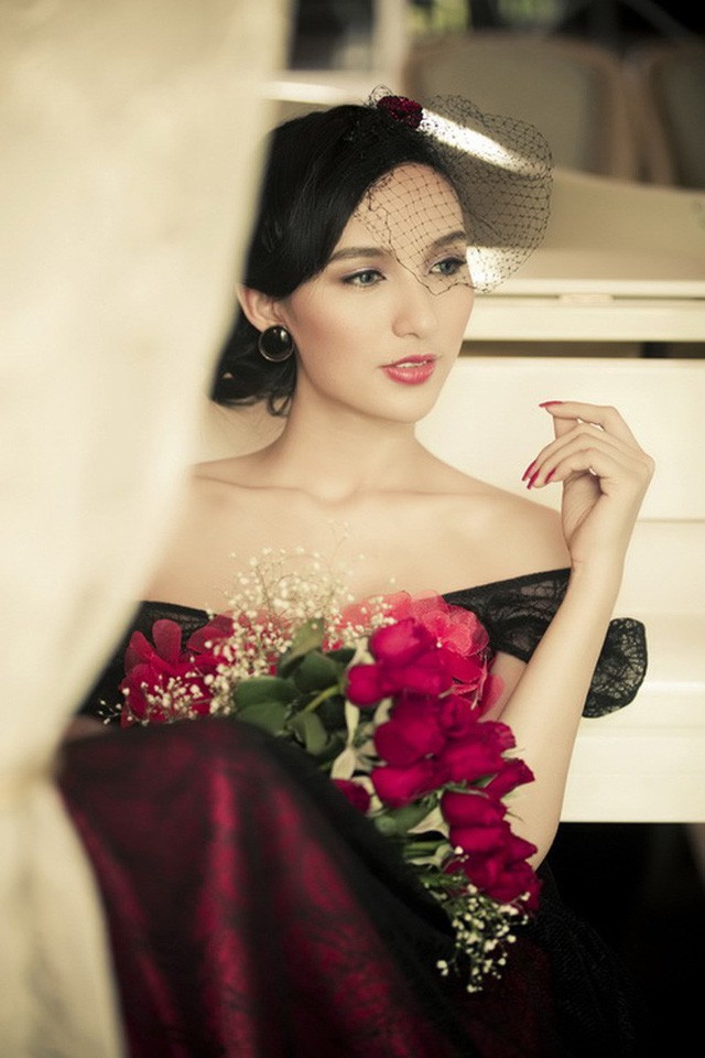 Sau 6 năm đăng quang, Ngọc Diễm là một nàng hậu được công chúng Việt Nam yêu mến bởi sự thân thiện, lối sống giản dị và không scandal. Thời điểm đầu 2014, người đẹp quyết định đột phá hơn về mặt hình ảnh.