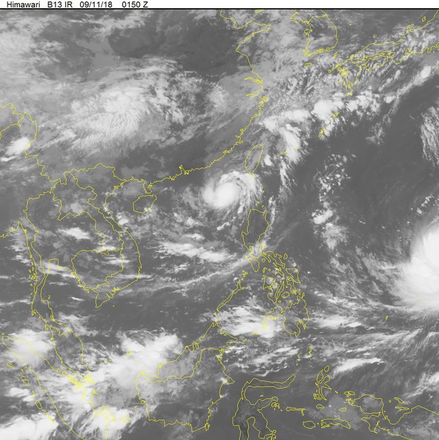 Hình ảnh vệ tinh của áp thấp nhiệt đới. Ảnh: NCHMF