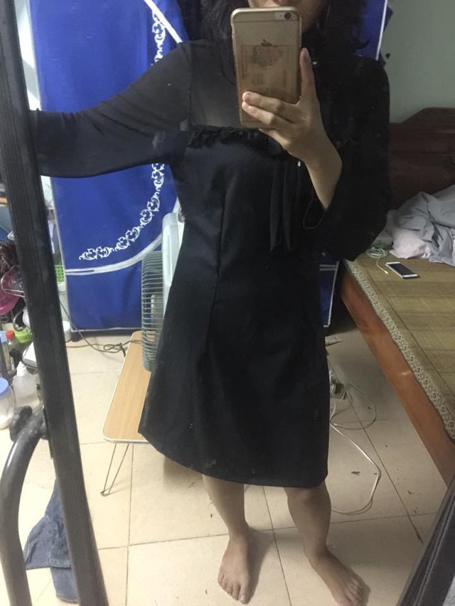 C&ograve;n đ&acirc;y l&agrave; c&ocirc; g&aacute;i của ch&uacute;ng ta trong chiếc v&aacute;y c&oacute; gi&aacute; 300k.