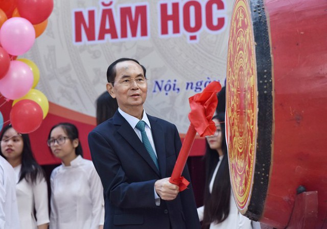 Ngày 5/9/2018, Chủ tịch nước Trần Đại Quang đánh trống khai giảng tại trường THPT Chu Văn An, Hà Nội