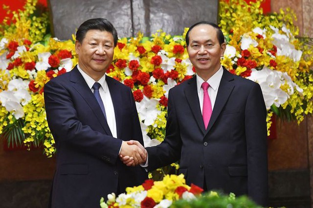 Chủ tịch nước Trần Đại Quang và Tổng bí thư, Chủ tịch Trung Quốc Tập Cận Bình bắt tay trong cuộc Hội đàm diễn ra tại Phủ chủ tịch ngày 13/11/2017. Ảnh: VNExpress