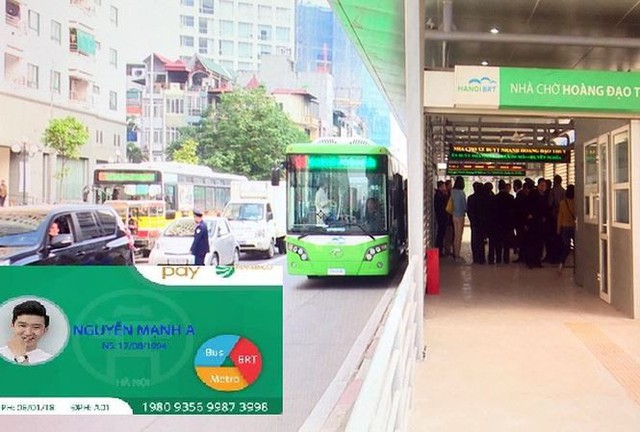 
Thẻ xe buýt điện tử (ảnh nhỏ) cho nhiều loại hình VTCC sẽ được sử dụng đầu tiên cho tuyến buýt BRT từ 1/10 tới. Ảnh: Tiền Phong
